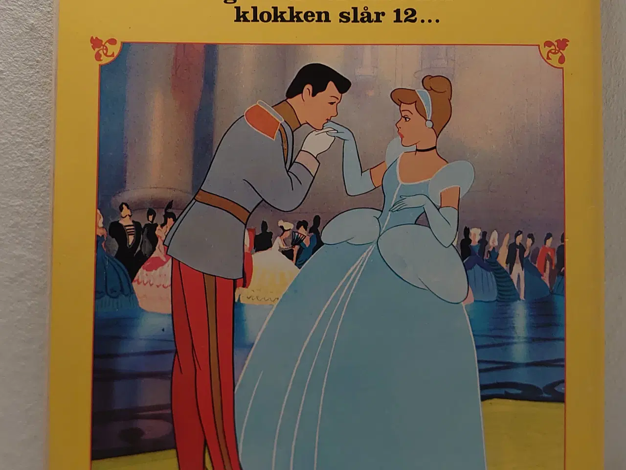 Billede 2 - W. Disney filmalbum nr 2.Snehvide og de syv dværge