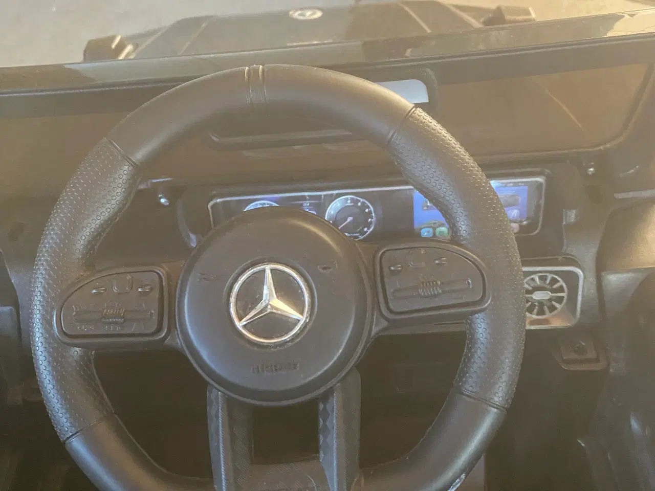 Billede 4 - Mercedes børnebil Til salg