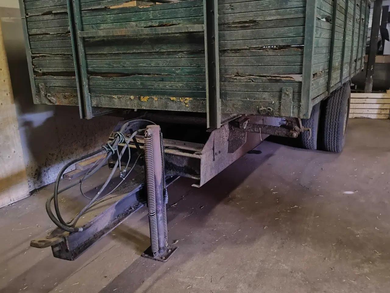 Billede 1 - Tipvogn med hydraulisk støtteben 