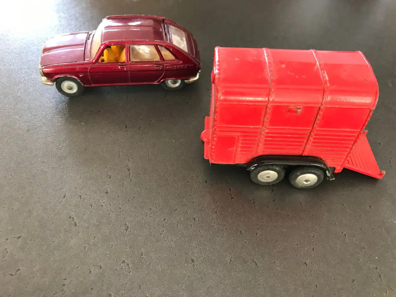 Billede 1 - Corgi Toys Renault 16 samt hestetrailer