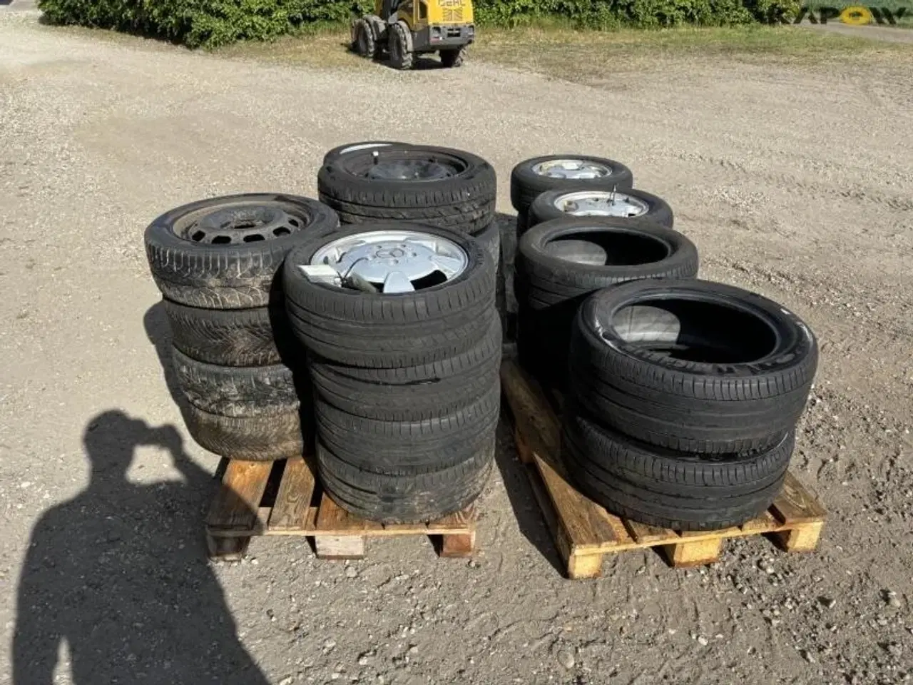 Billede 4 - - - - Stort parti dæk/hjul