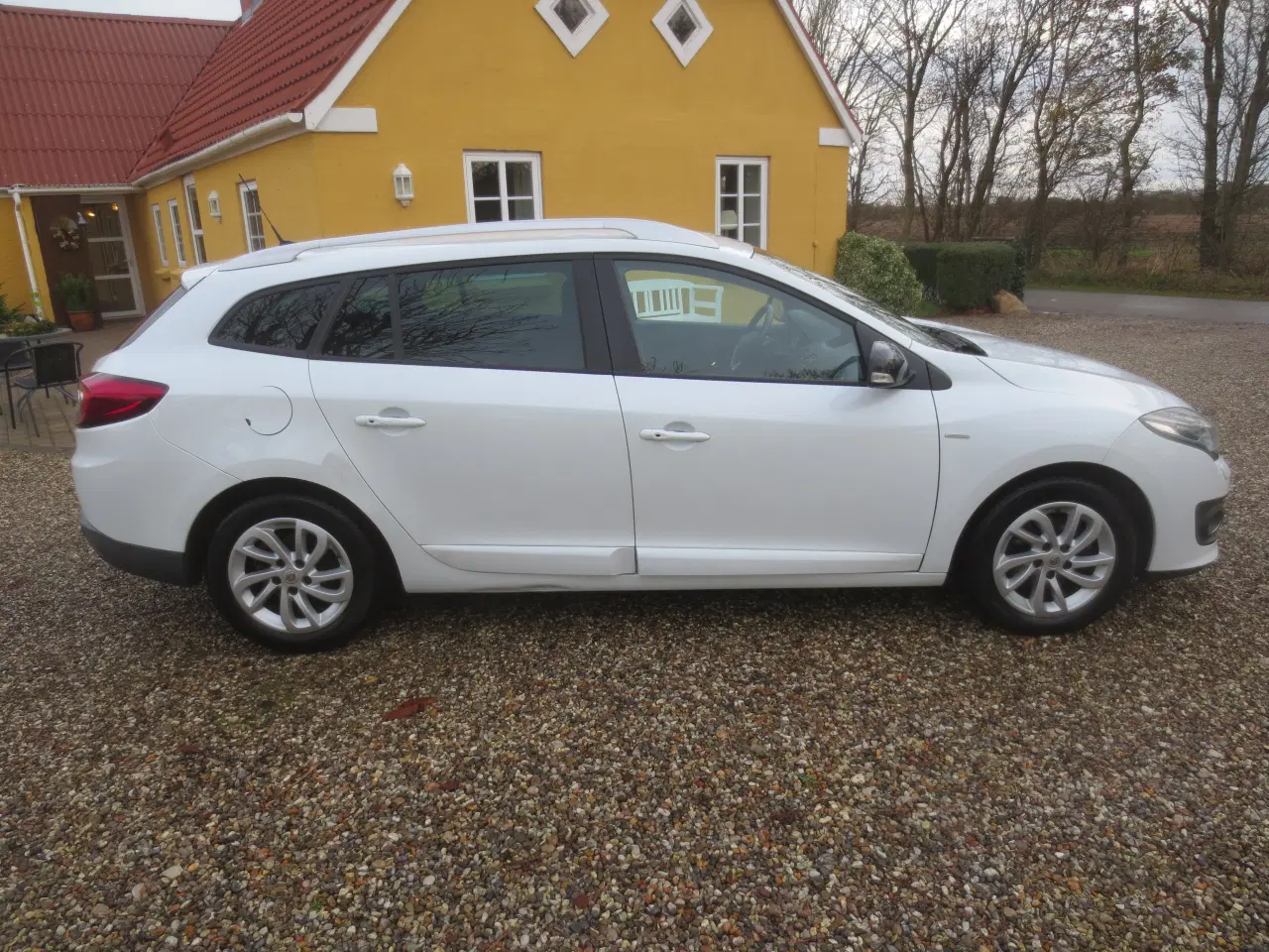 Billede 5 - Renault Megane 1.5 DCI Aut  År 2015. 