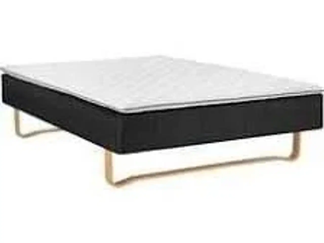 Billede 1 - Huma Premium Boxseng med meder og topmadras 140x200 cm