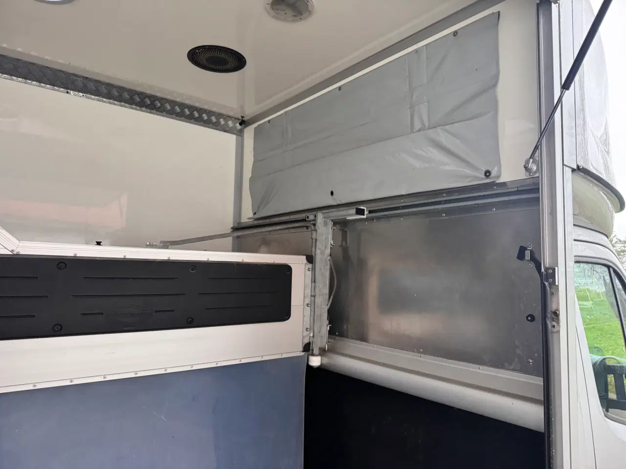 Billede 8 - Brugt Böckmann hestetransporter