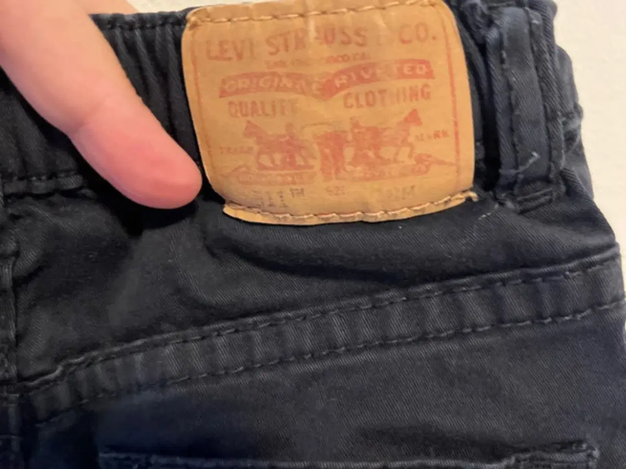 Billede 3 - Levis bukser - str 80 