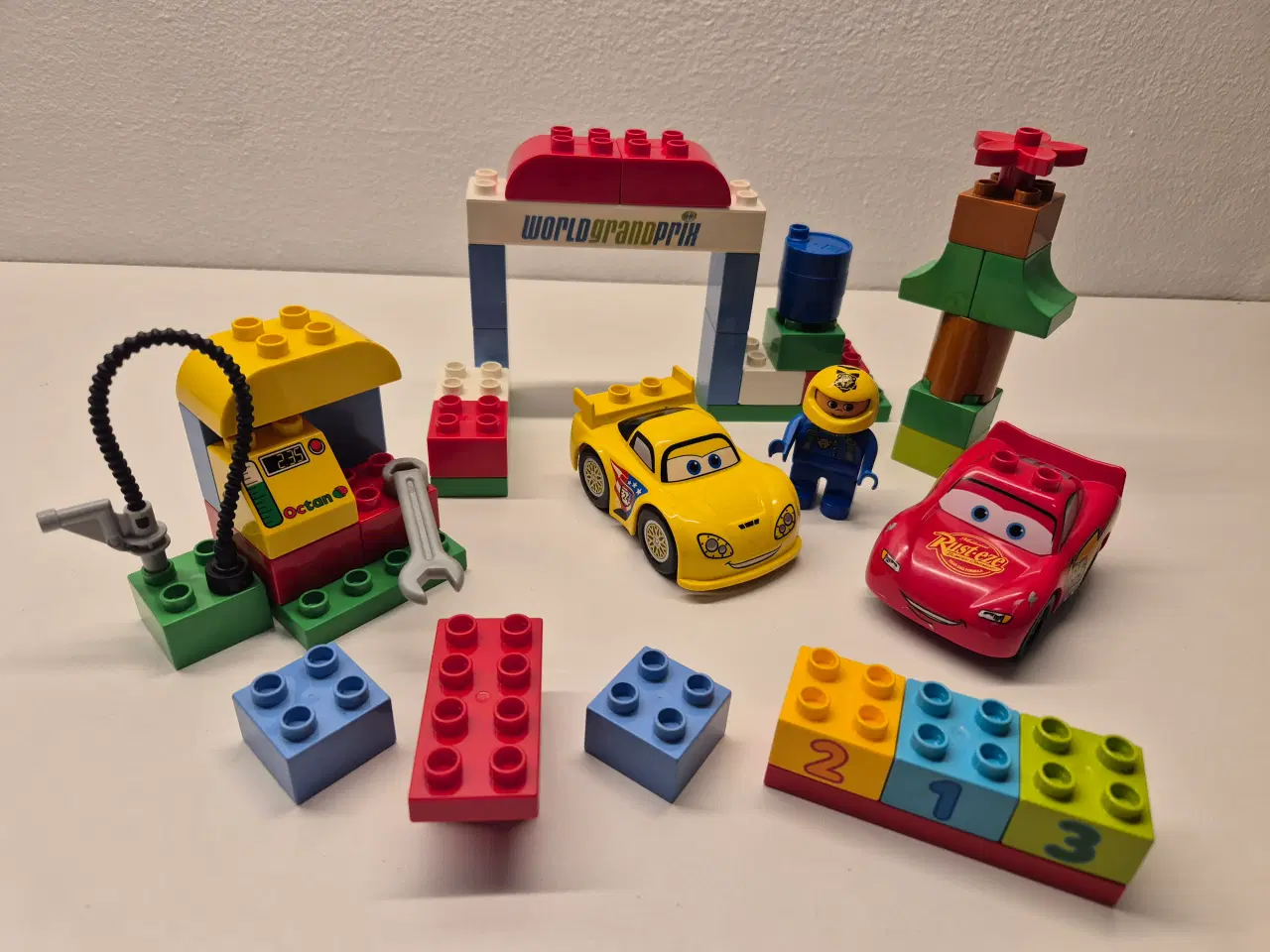 Billede 1 - Duplo Disney Cars NR6133 Race