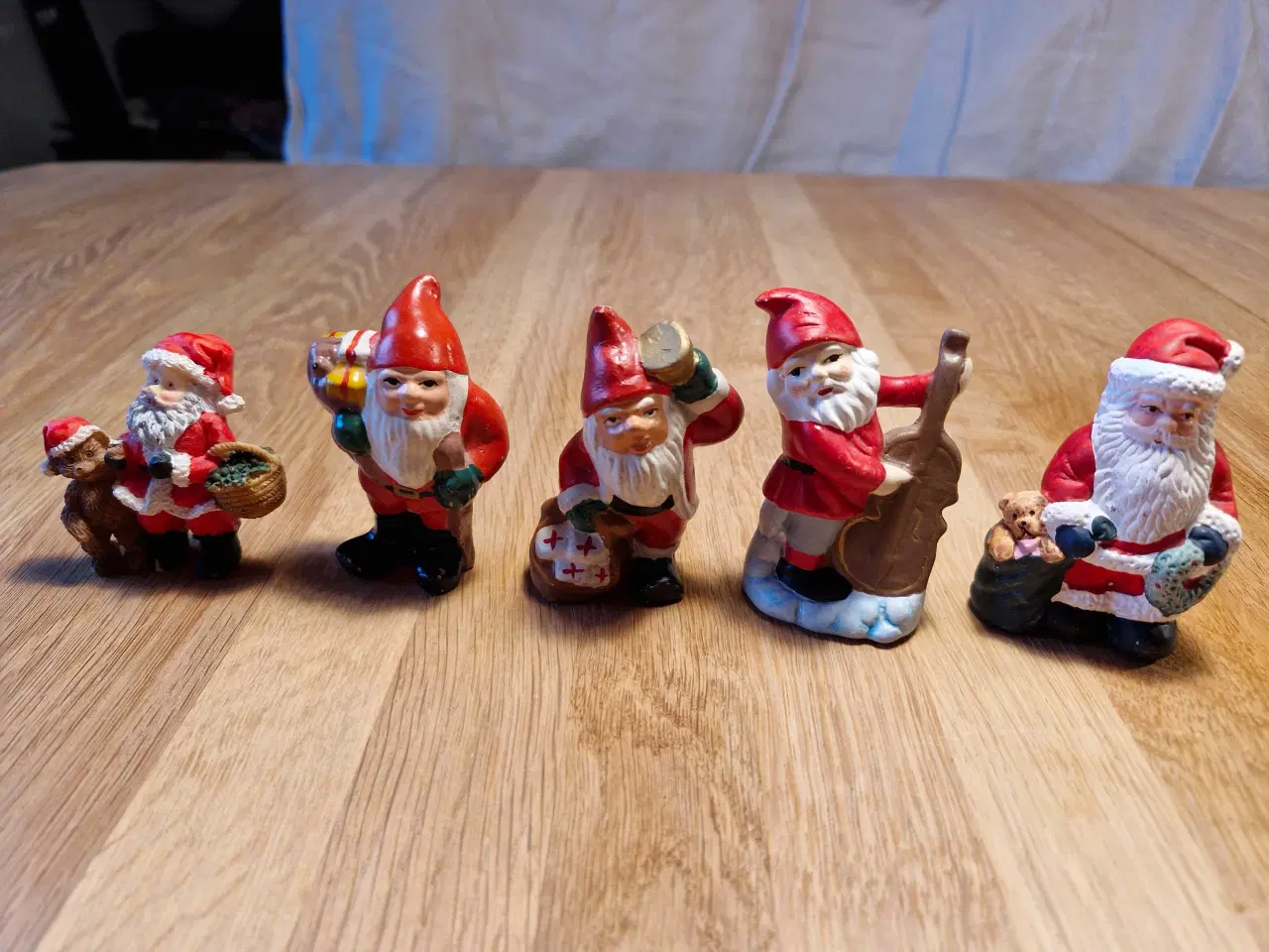 Billede 2 - Nr.2.  13 ældre nisse figurer 