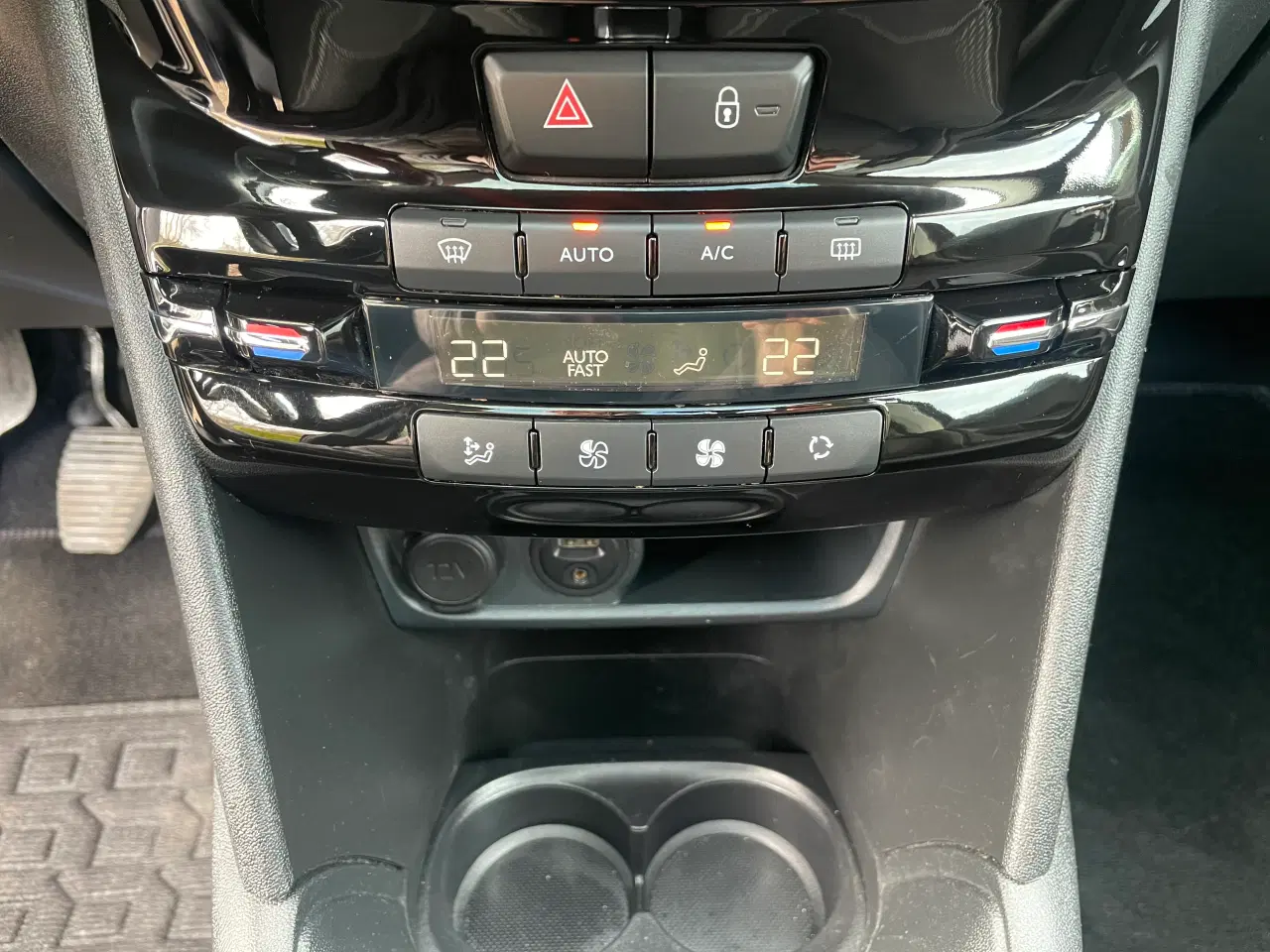 Billede 11 - Peugeot 208 1,6 BlueHDi 100 Selection Sky