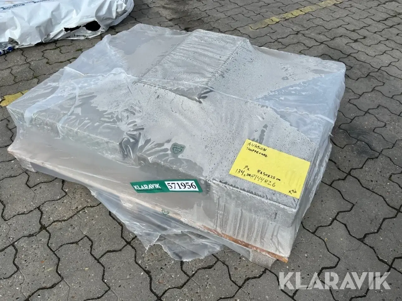 Billede 1 - Fliser/Sten 7 fliser  134 sten
