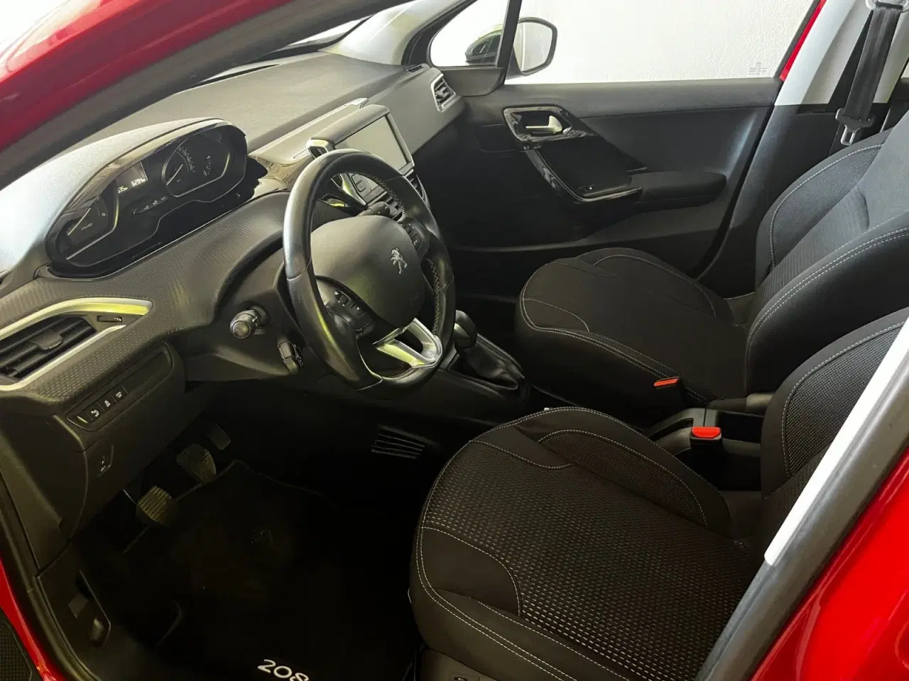 Billede 5 - Peugeot 208 1,6 BlueHDi 100 Desire Sky
