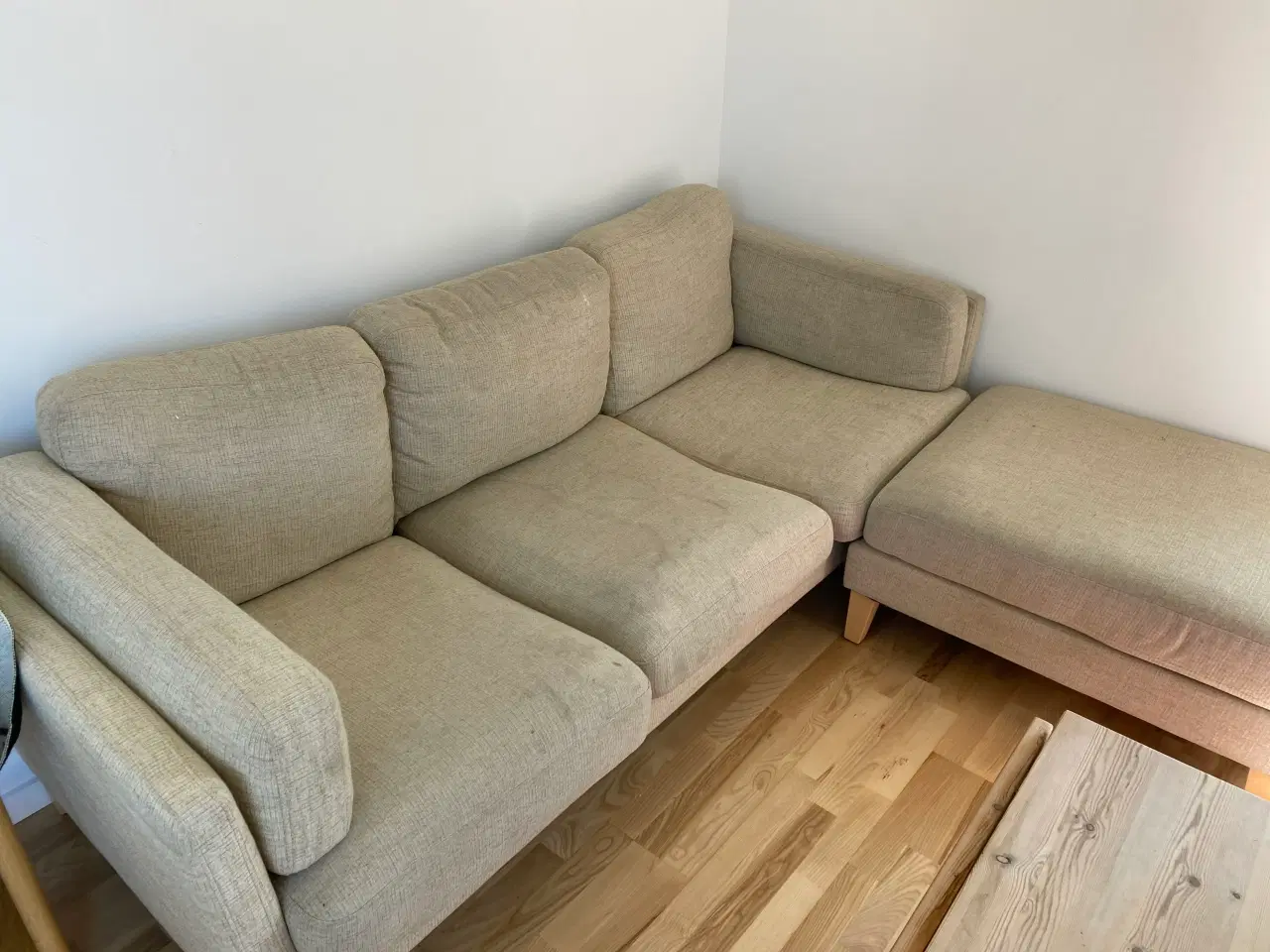 Billede 2 - Stof sofa med puff Gratis