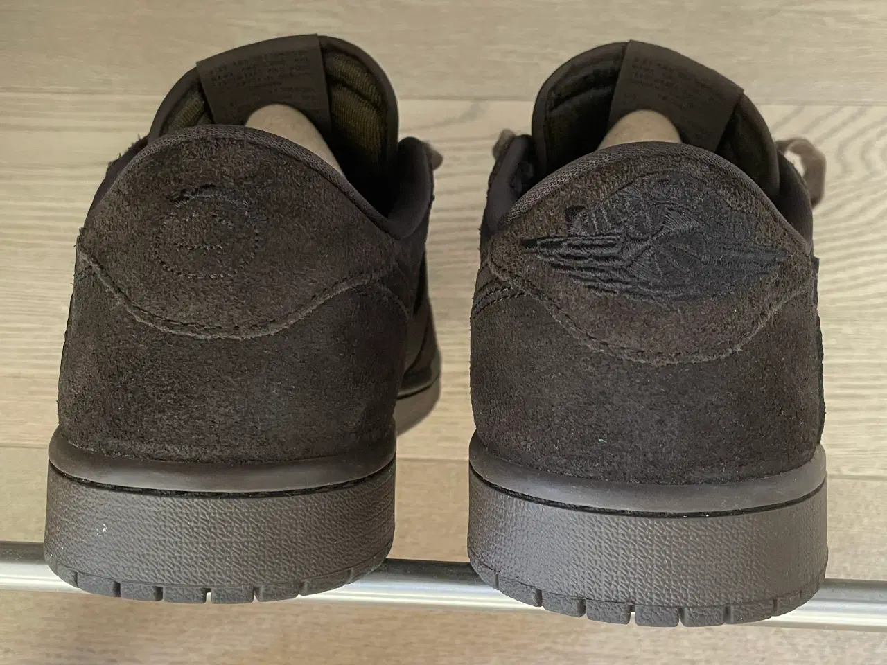 Billede 4 - Air Jordan x Travis Scott 1 Low