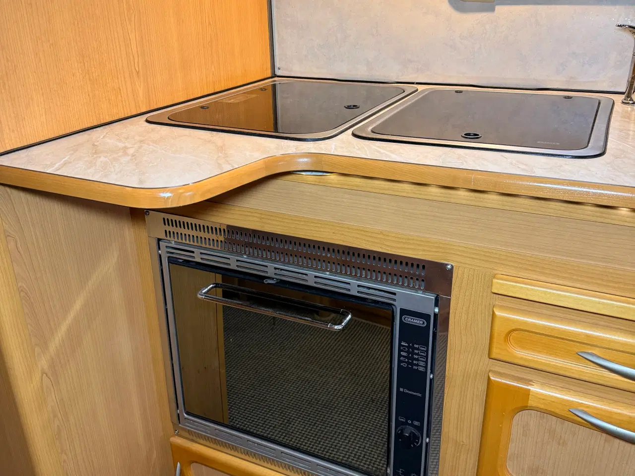 Billede 12 - 2004 Kabe Ametist / Med Fuld Automatisk Mover 