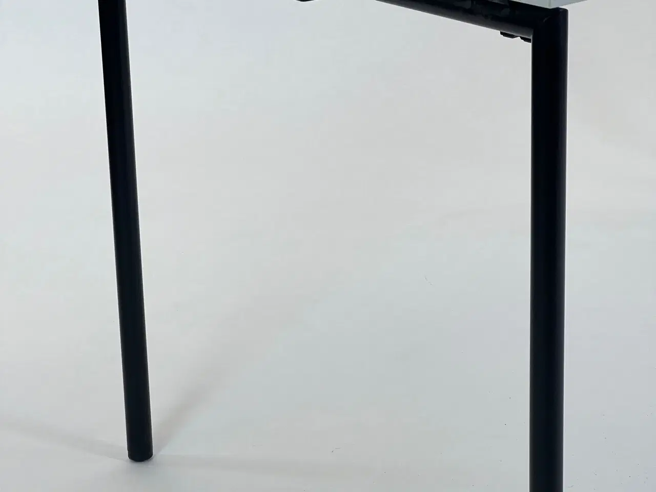 Billede 3 - Foldbart bord 4 - 6 personer