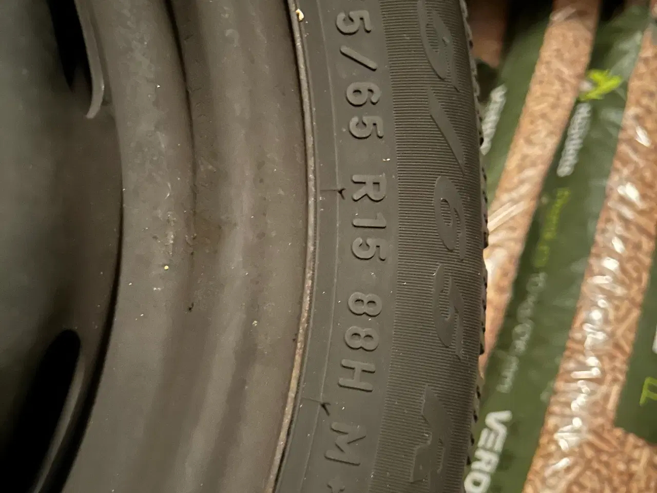 Billede 2 - Vinterdæk på stålfælge til Mini Cooper 175/65 R15