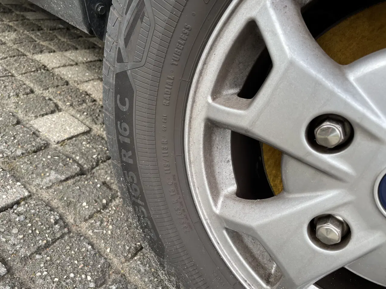 Billede 1 - Ford transit hjul vinterdæk eller helårsdæk  købes