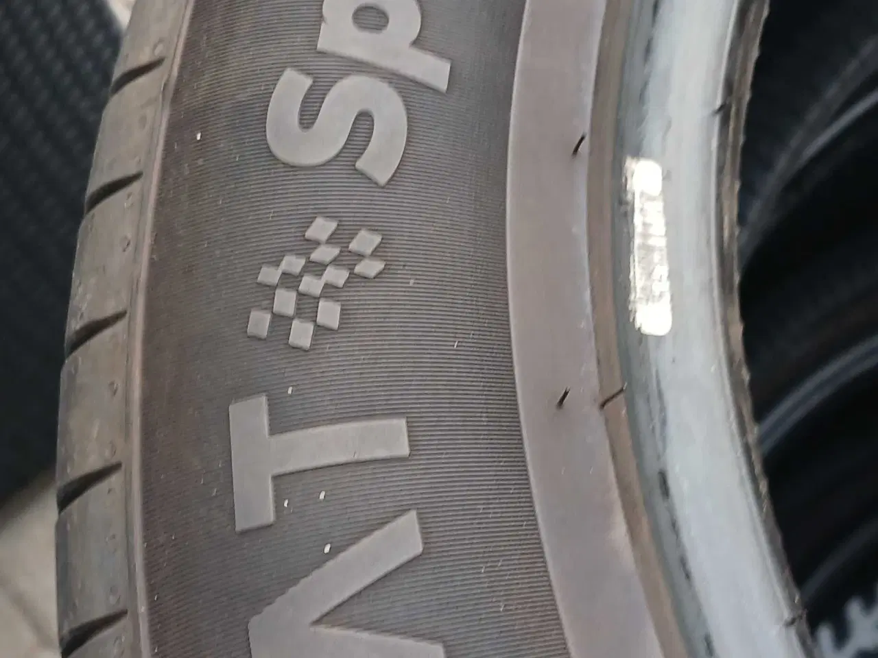 Billede 4 - Sommerdæk 235-55-R18