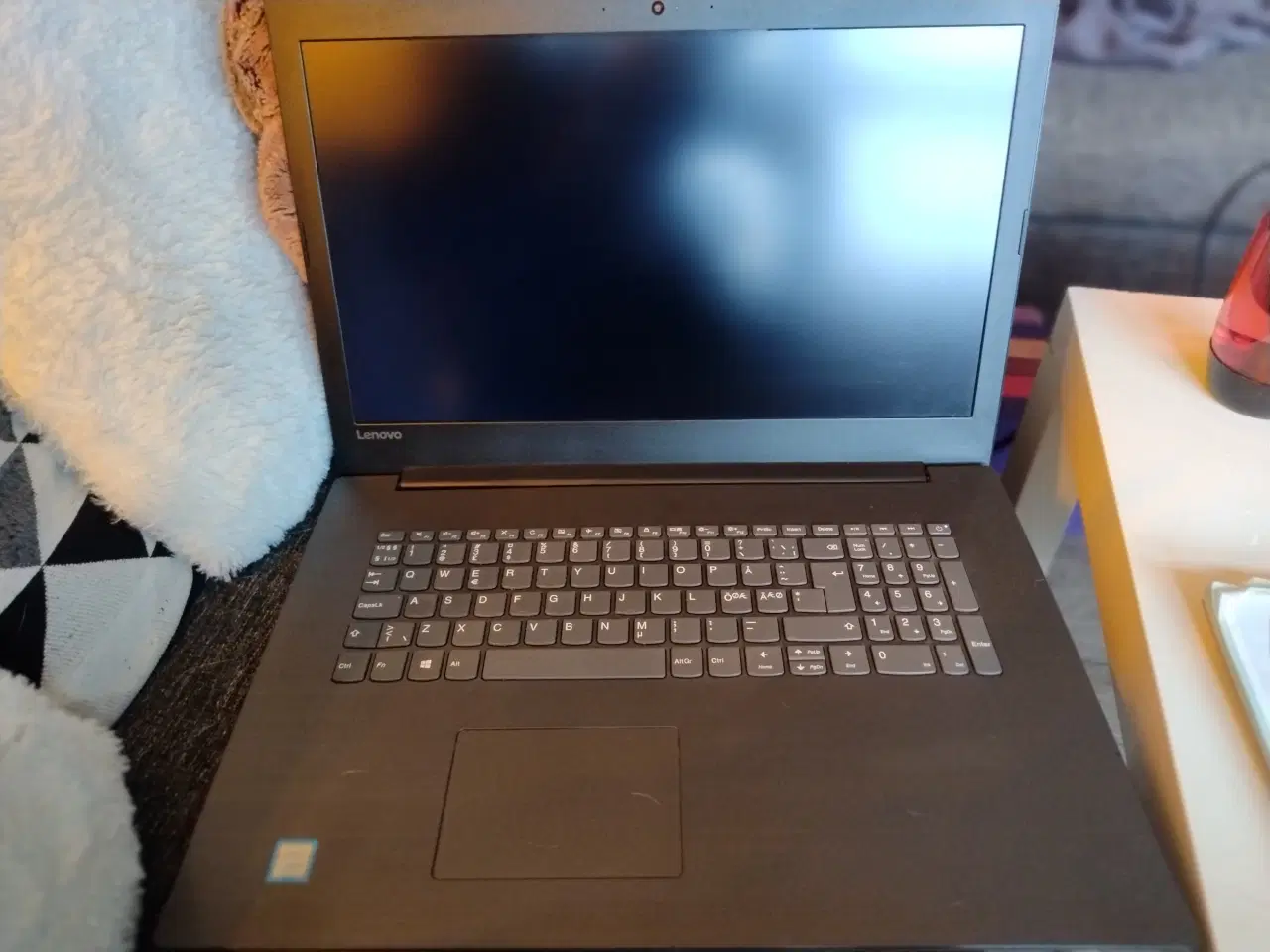 Billede 2 - Lenovo bærpar med 17'' skærm, 1TB og 12Gb RAM