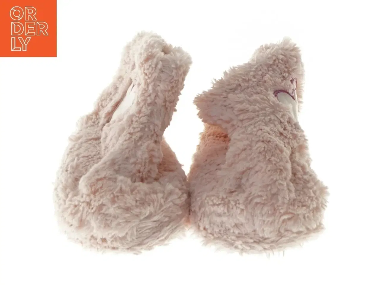 Billede 5 - Lyserød børnesutsko med hjerte fra Cloud7 (str. 31 )