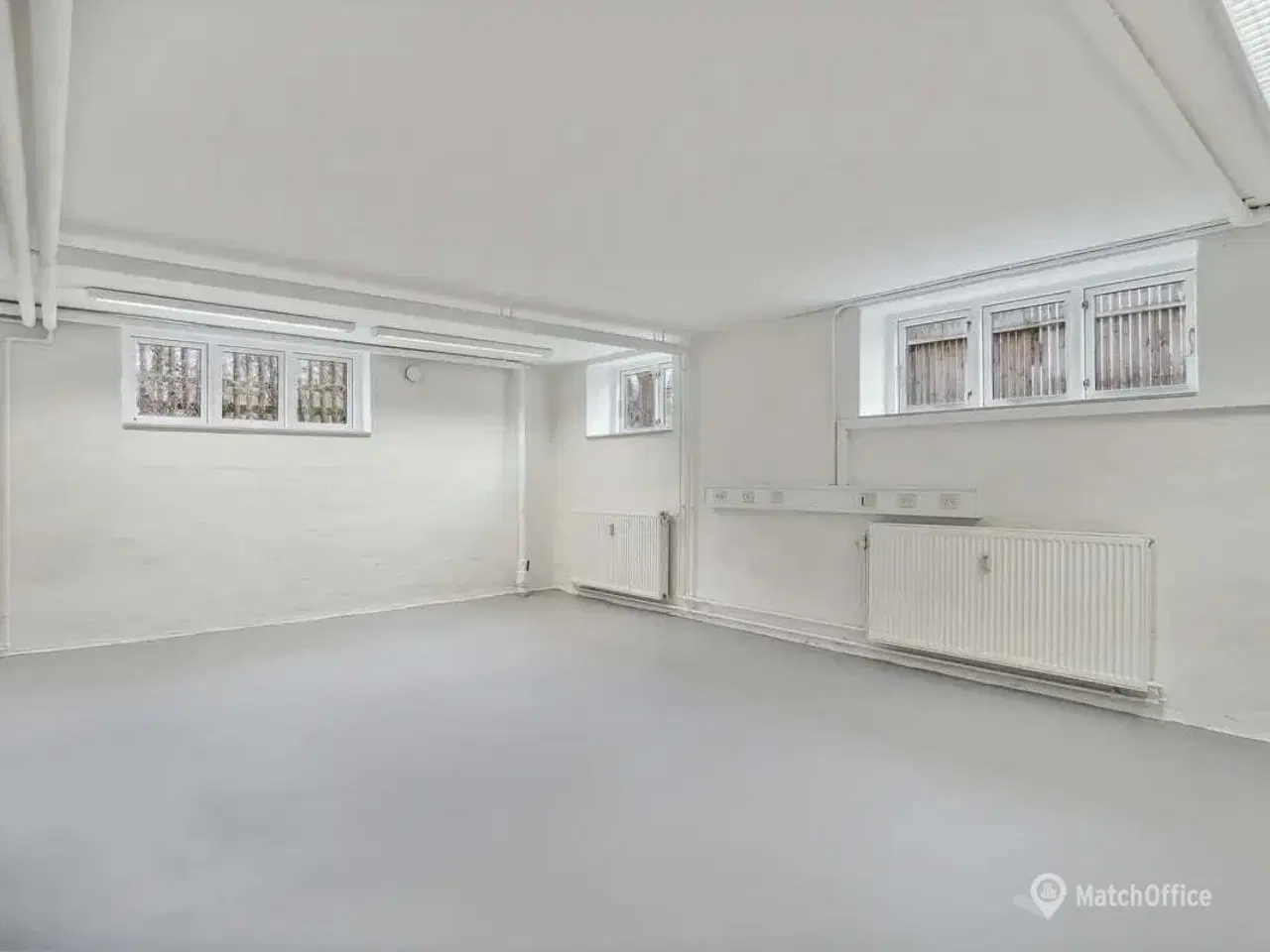 Billede 6 - Rummeligt lagerlejemål i Vanløse