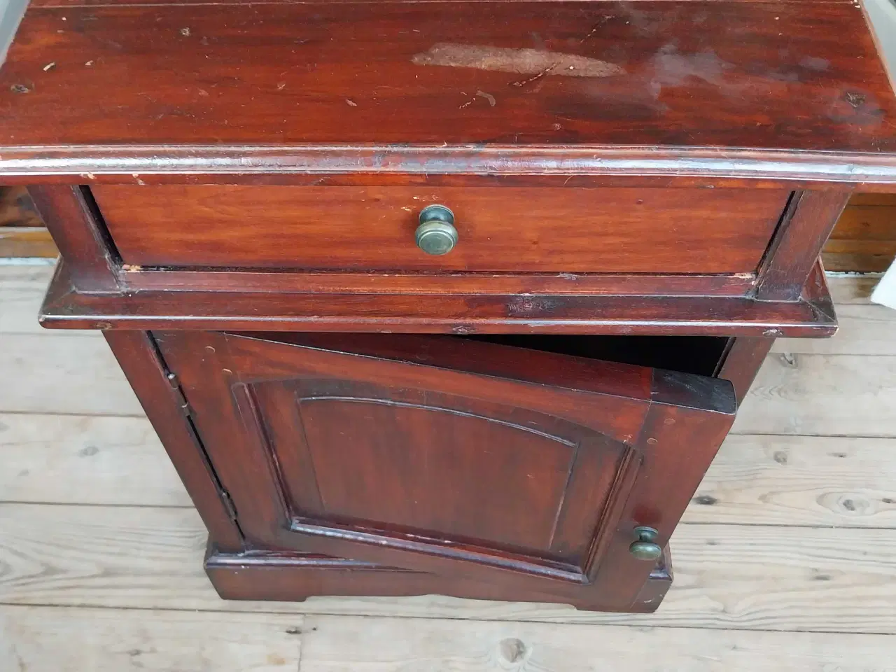 Billede 2 - Sengebord 