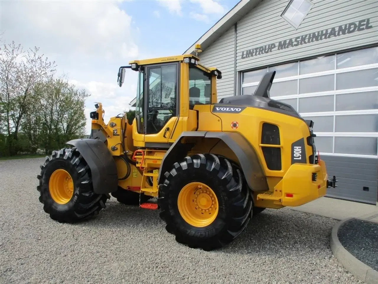 Billede 21 - Volvo L 90 H Med 750/65R26 traktorhjul og centralsmørring samt El-finger-stiks