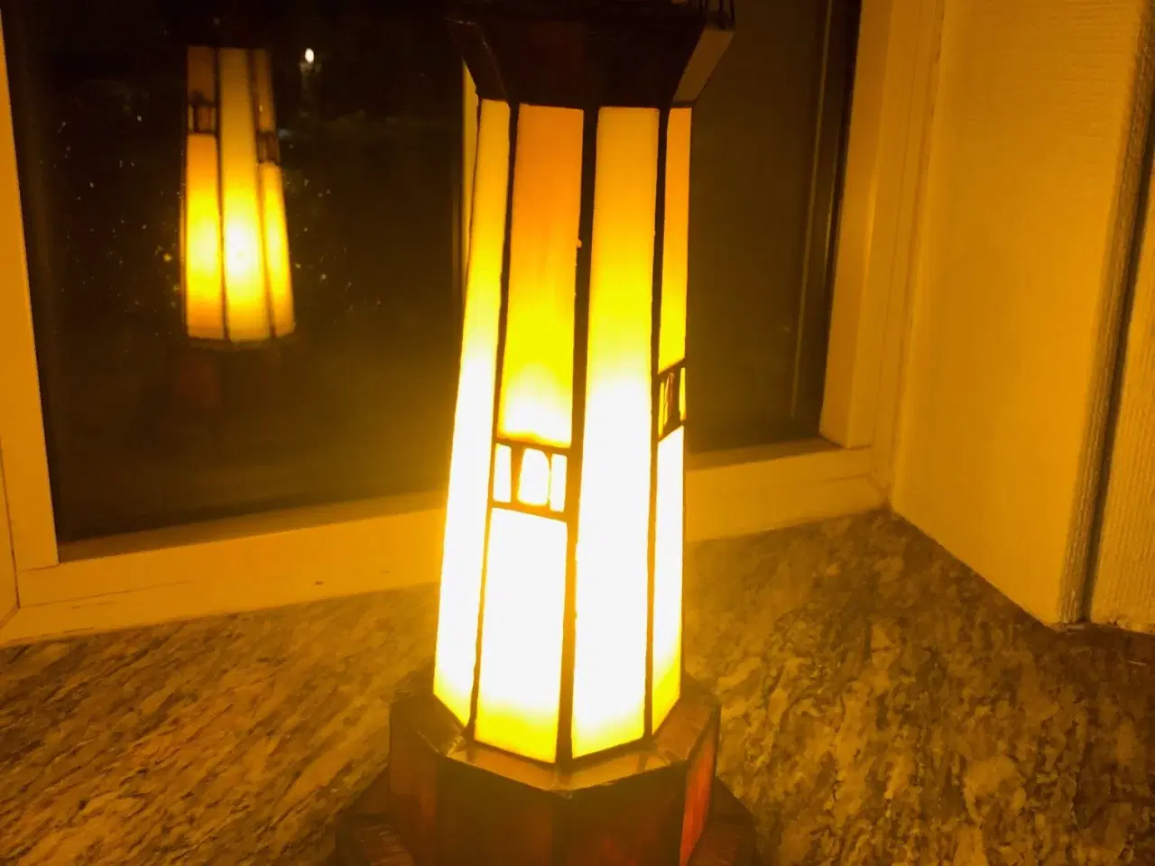 Billede 1 - Tiffany bordlampe/fyrtårn