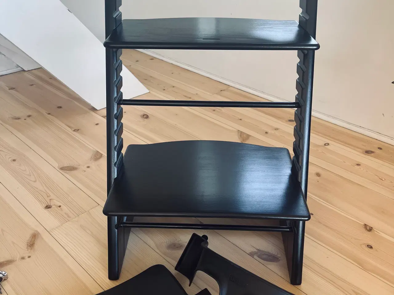 Billede 1 - Trip trap stol (ny model) inkl. plastindsats  