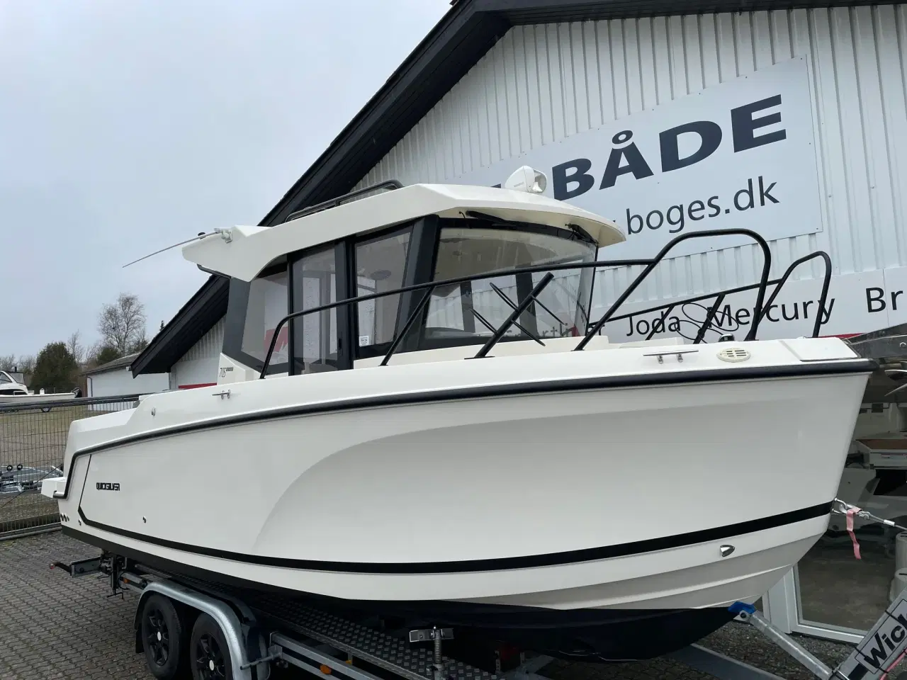 Billede 5 - Captur 705 Pilothouse med 225 hk Mercury-EFI DS 3,4L V6 XL - alt i udstyr.