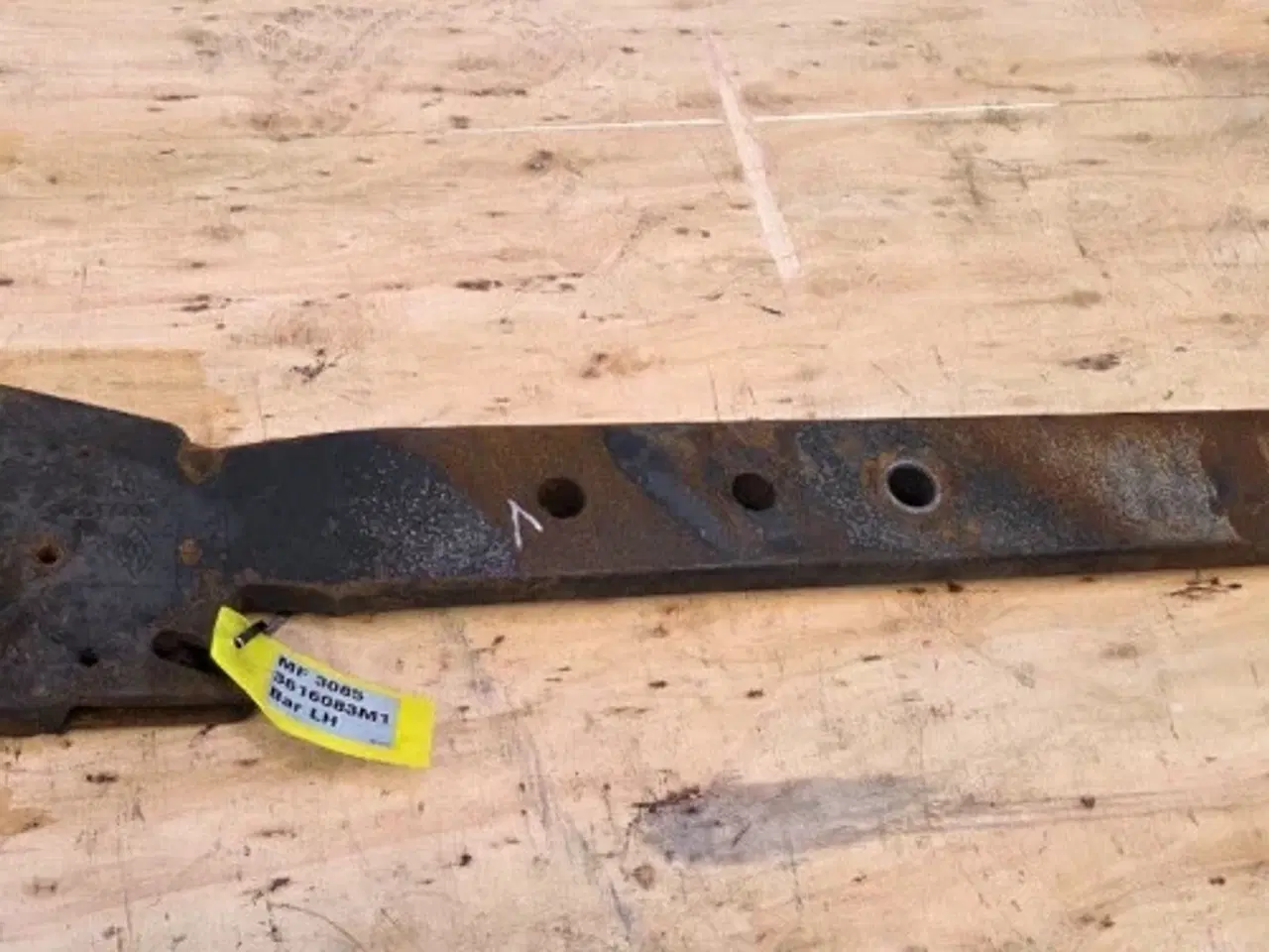 Billede 15 - Massey Ferguson 3085 Liftarm L. 3616083M1