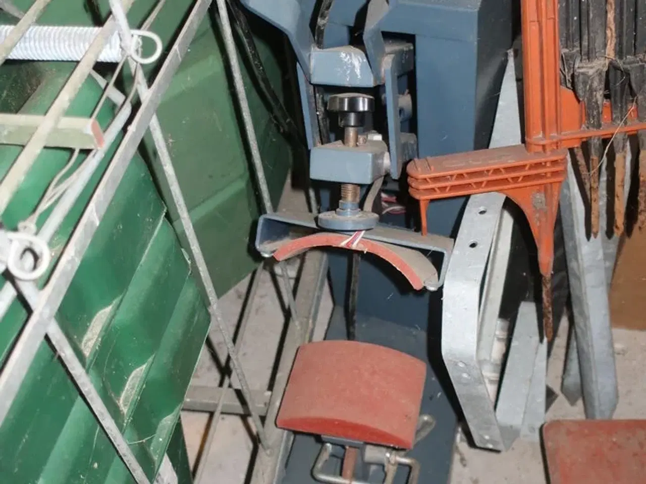 Billede 2 - Div. hegnsmateriale, tekstilpresse m.v.
