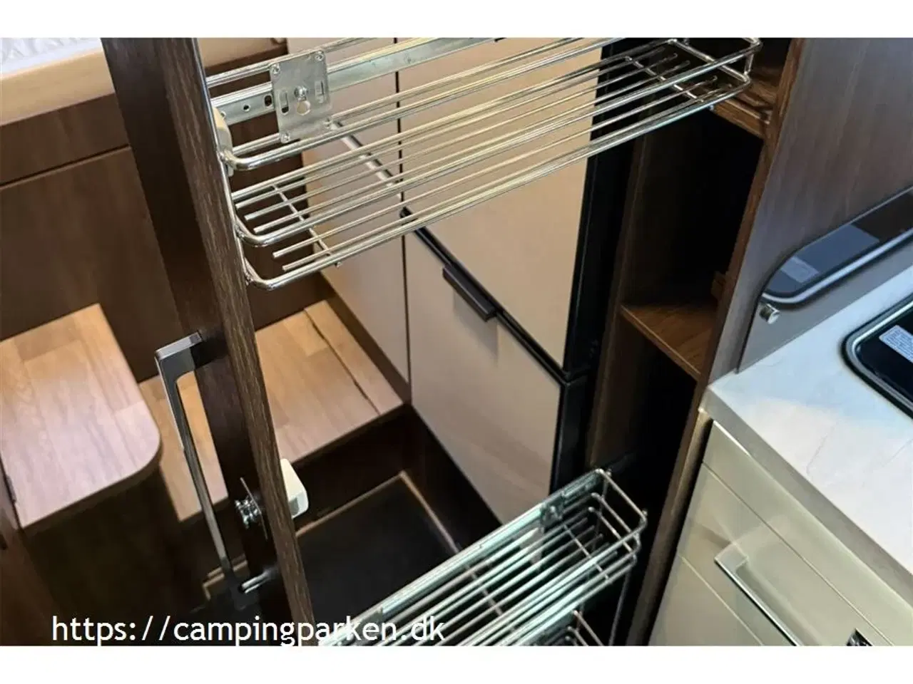 Billede 10 - 2022 - Benimar Tessoro T442   Vintercamper til 5 personer under 7 meter