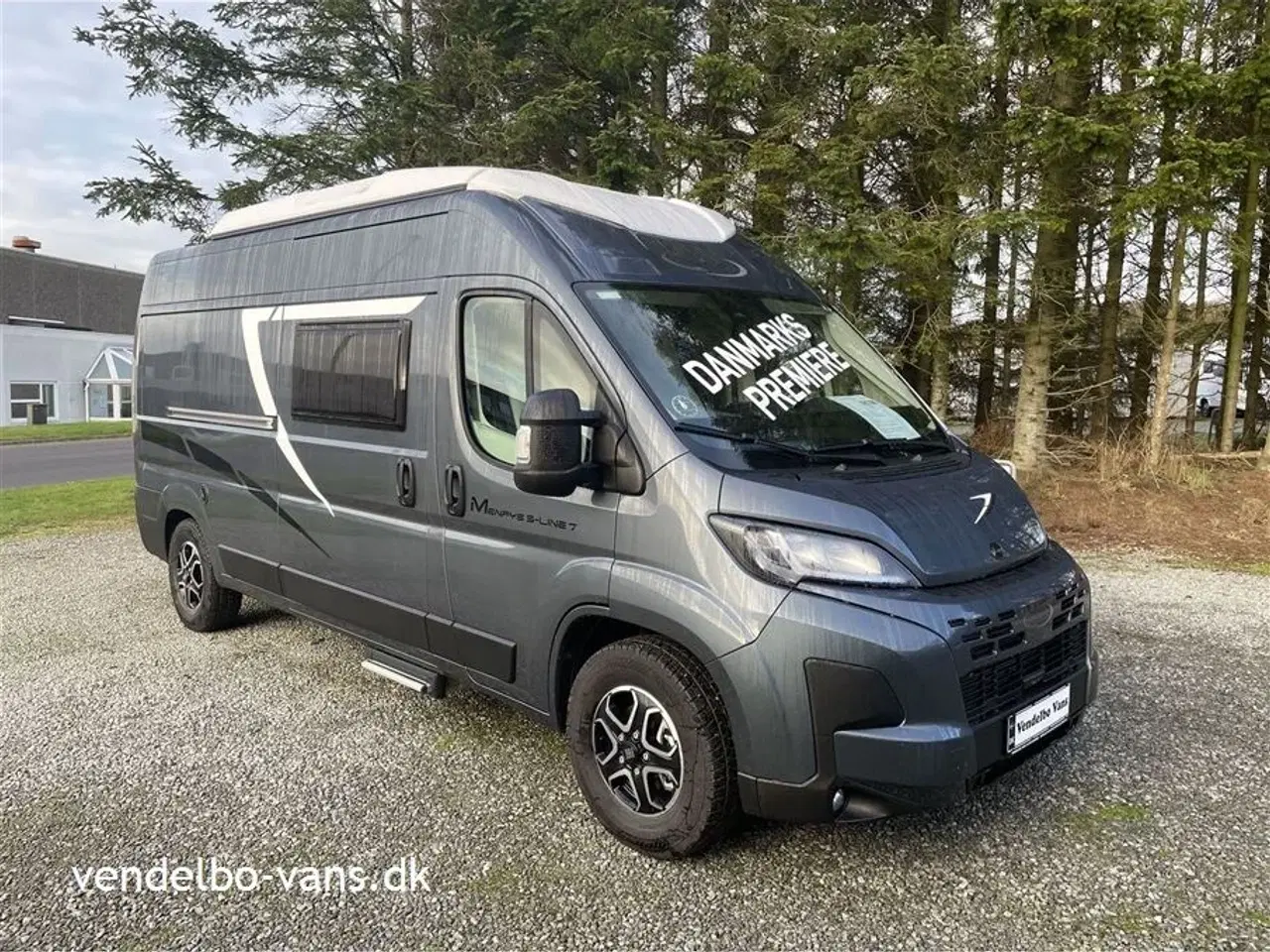 Billede 2 - 2025 - McLouis Menfys Van S-Line 7 Active   Campervan 5,99 M med 5. S. sele pladser / sovepladser