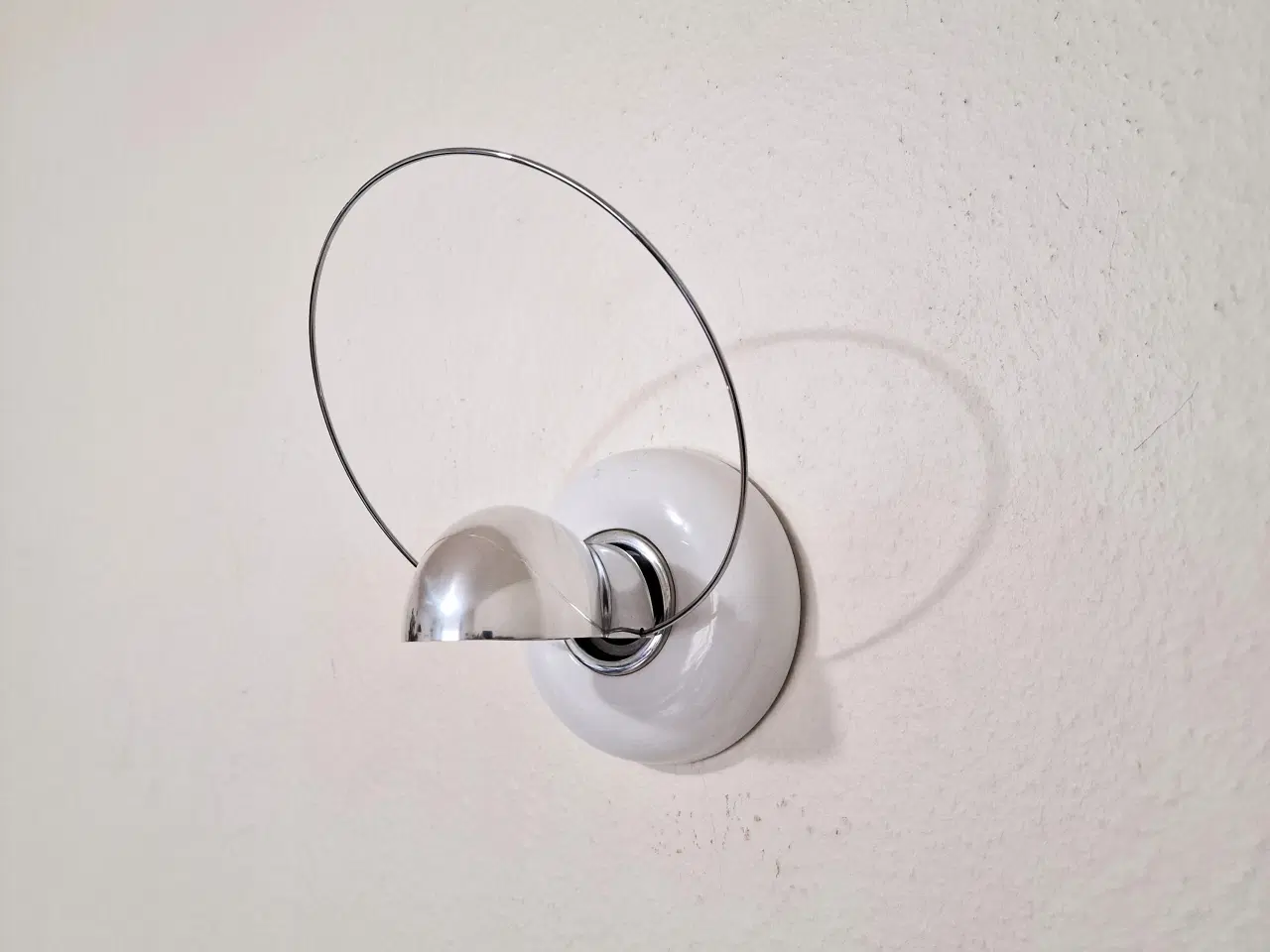 Billede 3 - 4 stk Unikke vintage 'Bisbi' væglamper.