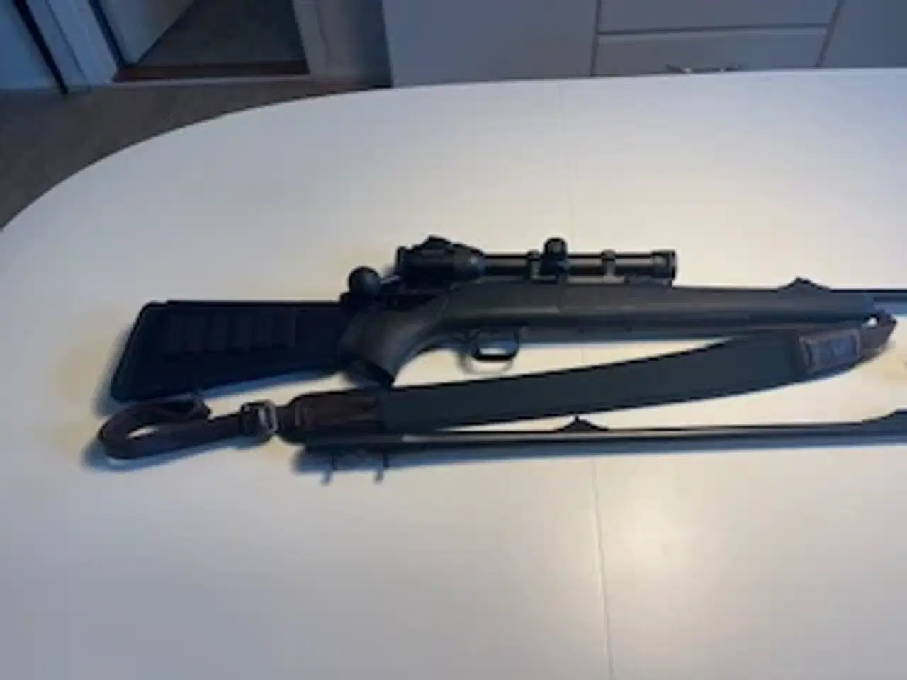 Billede 1 - Blaser R93 Standard m.kikkertsigte og lyddæmper 