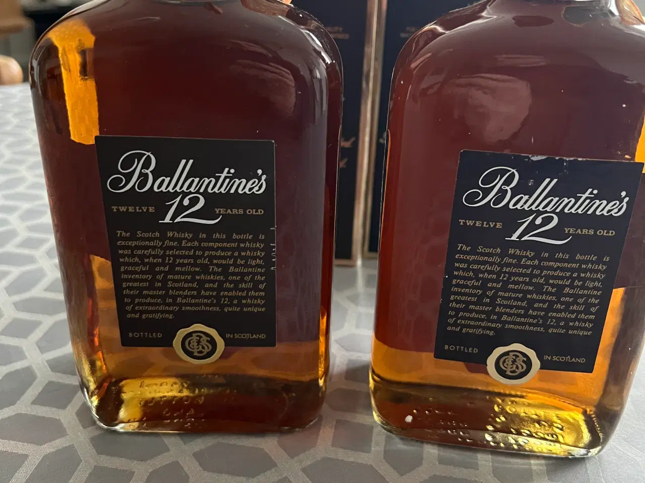 Billede 8 - Ballantines whisky -12 år old 2 flasker