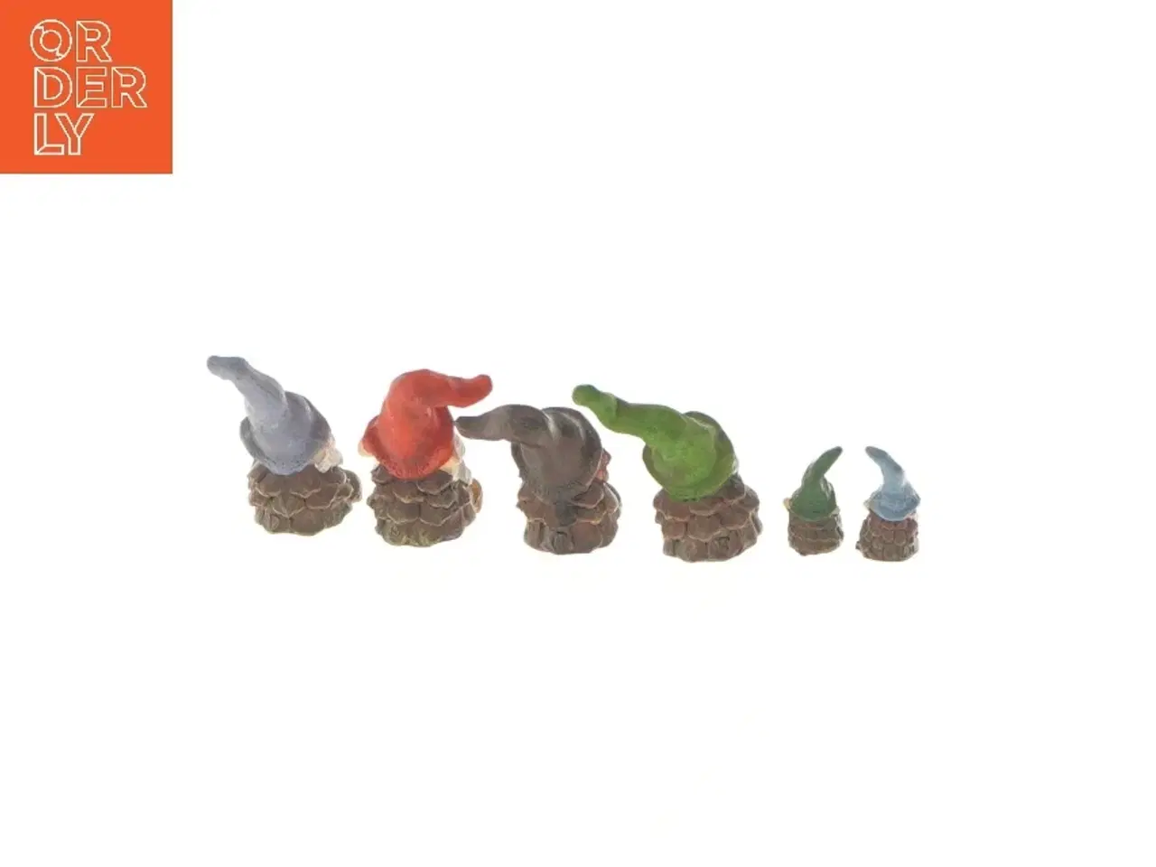 Billede 3 - 6 mini nisser (str. 5 og 2 cm)