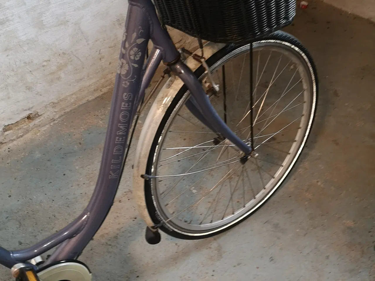 Billede 6 - KILDEMOES 28" 52 cm høj ny dæk, 7 gear, Løs 1 nøgl