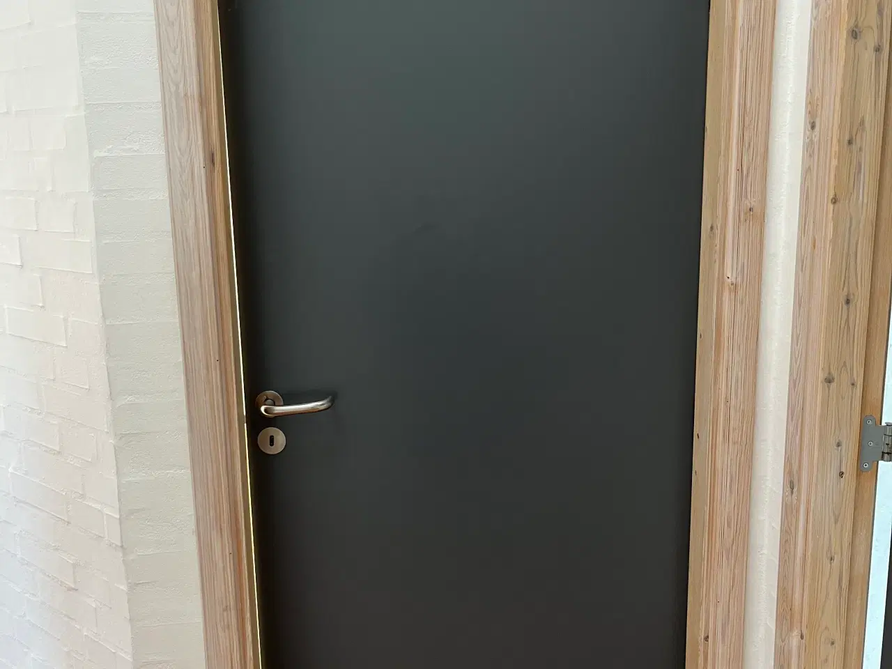 Billede 1 - Flotte 7 stk indvendige døre inkl. karm 