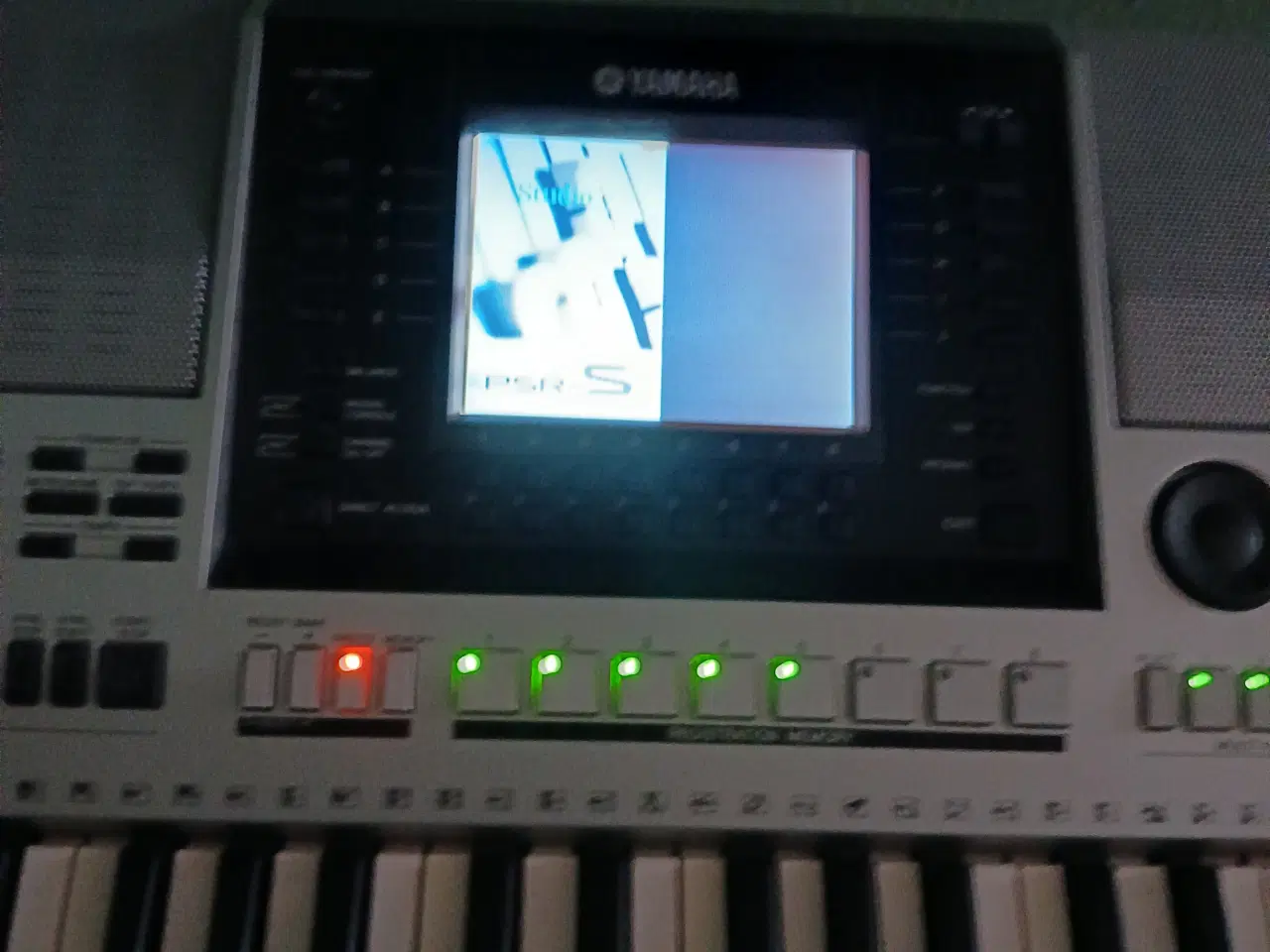 Billede 2 - Sælges  yamaha psr  S900.