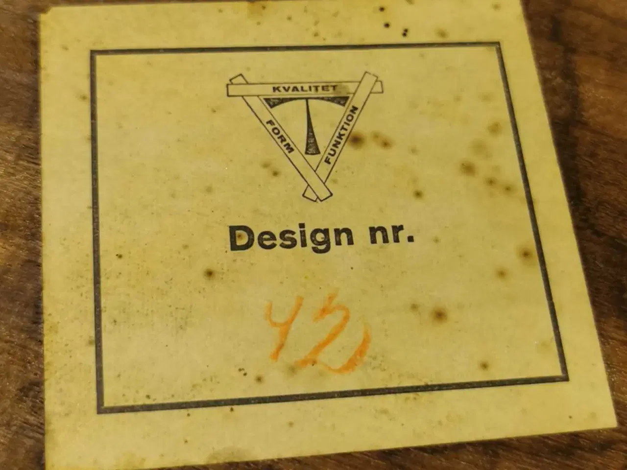 Billede 8 - Indskudsbord (Kvalitet, Form og Funktion)