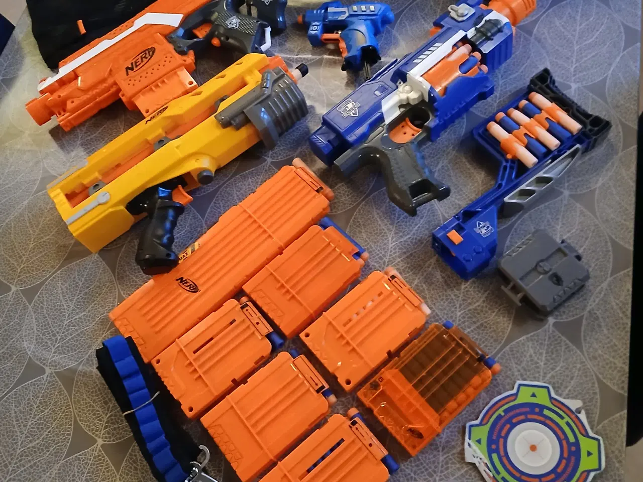 Billede 1 - Nerf geværer+ pistol, skydevest m.m
