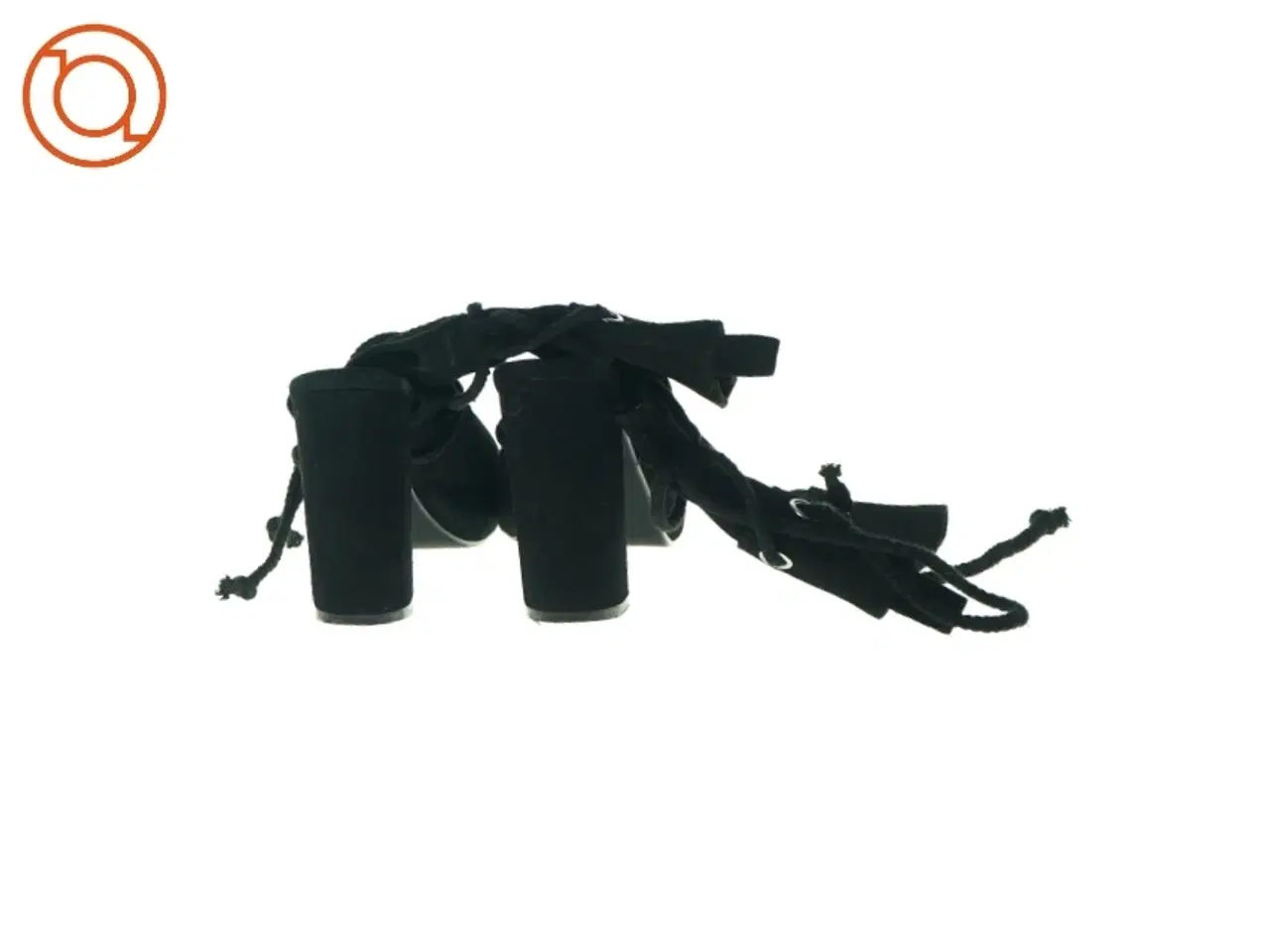 Billede 4 - Høj hæle i ruskind fra H&M (str. 38)