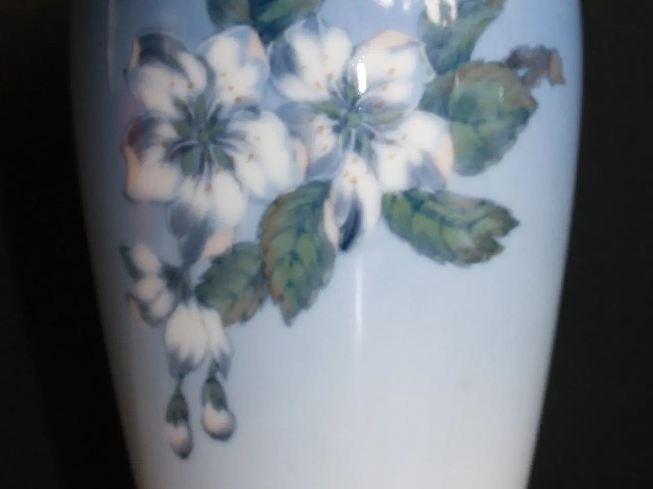 Billede 6 - Vase med Hvide blomster fra Lyngby