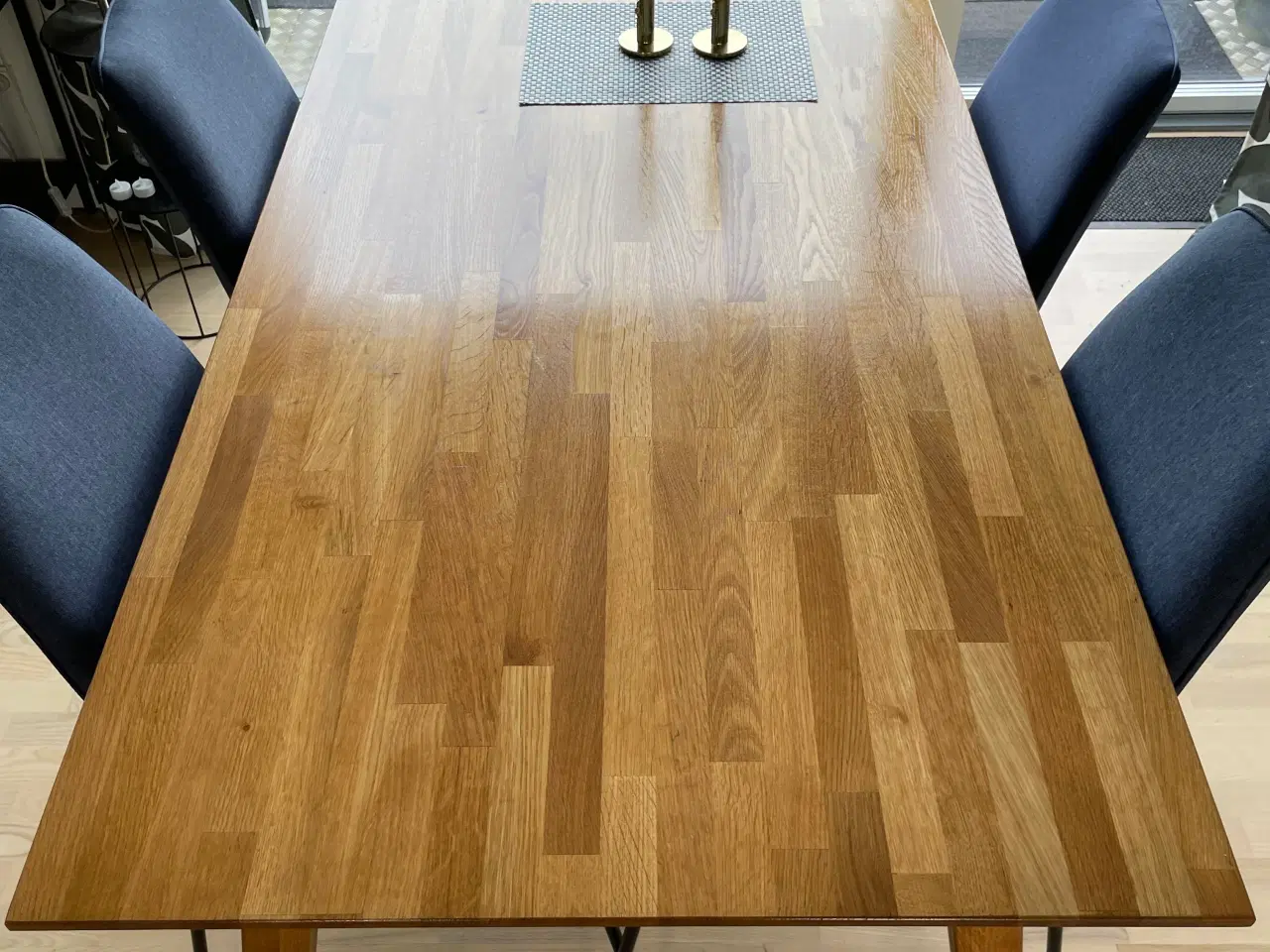 Billede 2 - Spisebord i olieret egetræ