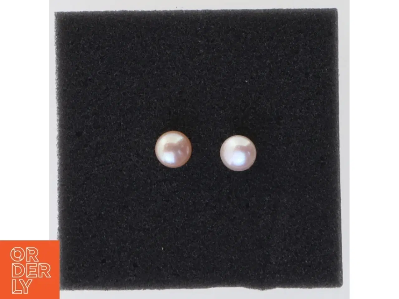 Billede 1 - Perleøreringe (str. 1,5 cm)