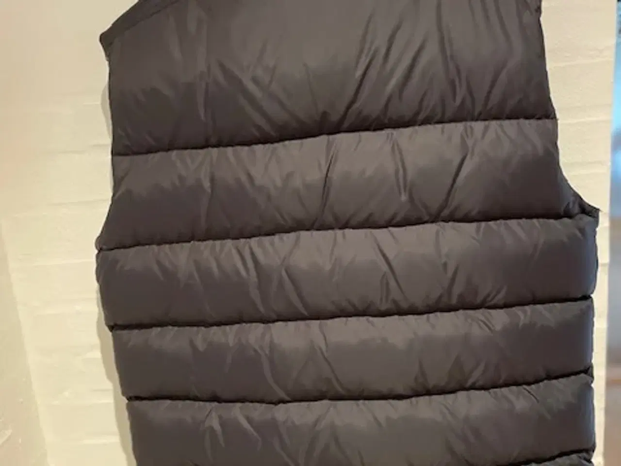 Billede 2 - Tommy Hilfiger Herrevest Julegaveidë