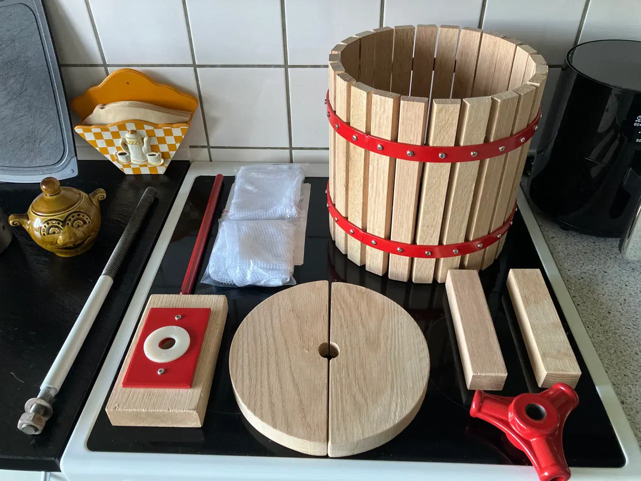 Billede 1 - Æblepresser i Egetræ ny