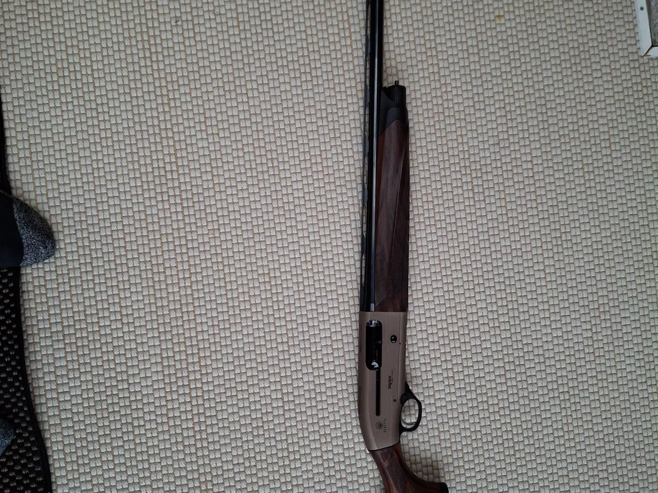Billede 3 - Jagtgevær Beretta halvautomat som ny.
