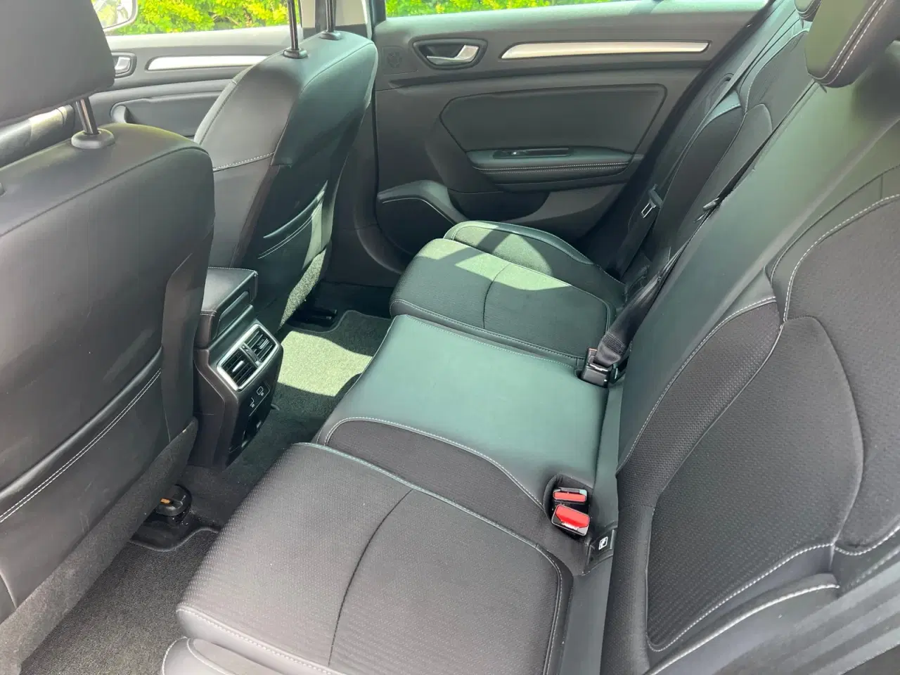 Billede 10 - Renault Megane IV 1,6 E-Tech Intens Sport Tourer